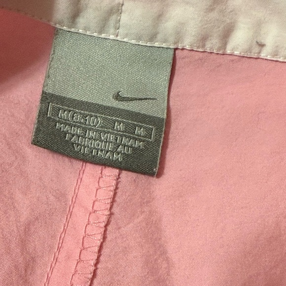 Nike Women’s Casual Pink Shorts Size M - Picture 9 of 10